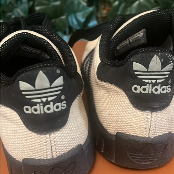 Rare Adidas hemp style men’s size 7 - Picture 2 of 4